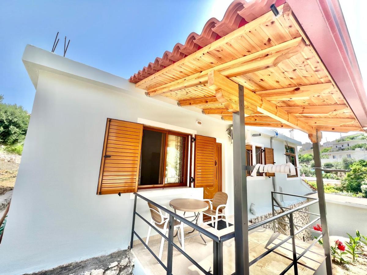 Coral Guesthouse Saranda Zewnętrze zdjęcie