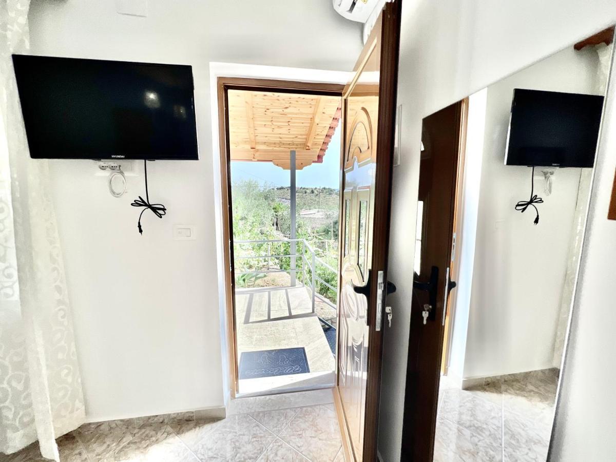 Coral Guesthouse Saranda Zewnętrze zdjęcie