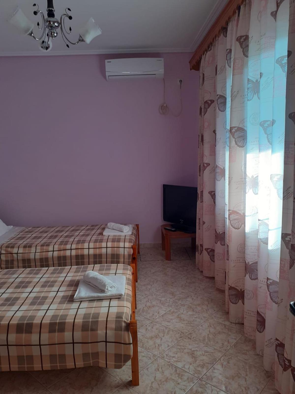 Coral Guesthouse Saranda Zewnętrze zdjęcie