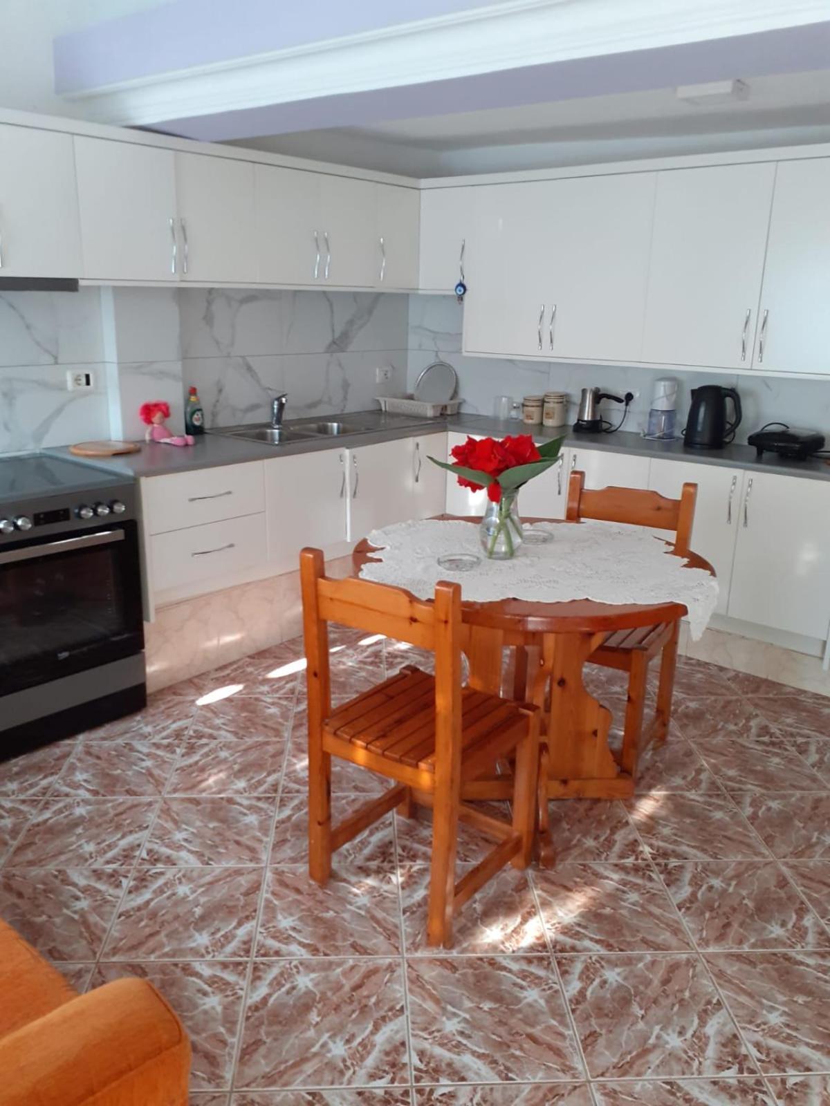 Coral Guesthouse Saranda Zewnętrze zdjęcie