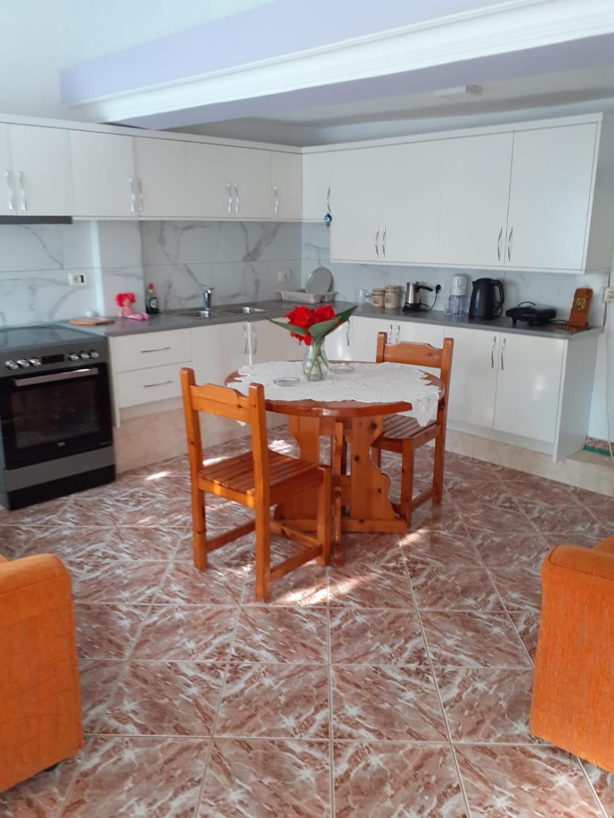 Coral Guesthouse Saranda Zewnętrze zdjęcie